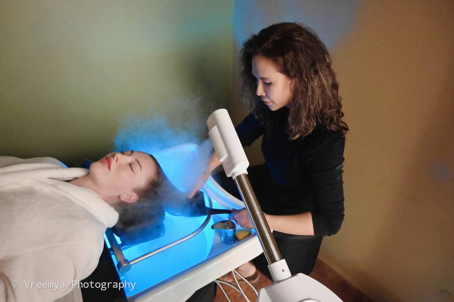 Facial, Head Spa & Foot Spa